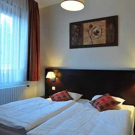 Du Parc, Restaurant, & Wellness 3*