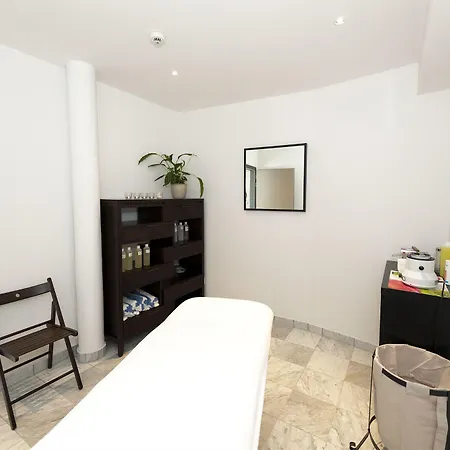 Du Parc, Restaurant, & Wellness 3*