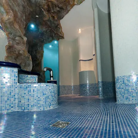 Du Parc, Restaurant, & Wellness Hotel 3*