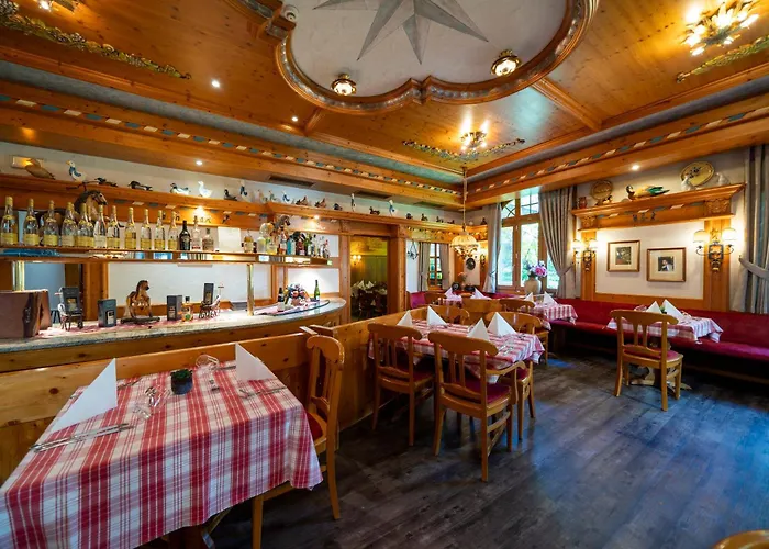 Hotel Du Parc, Restaurant, & Wellness 3*